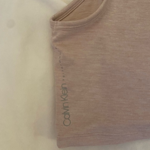 Women’s Pink Calvin Klein Workout Top - Picture 3 of 4